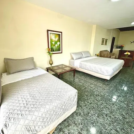 Suite En Zona Exclusiva Manta Exterior photo